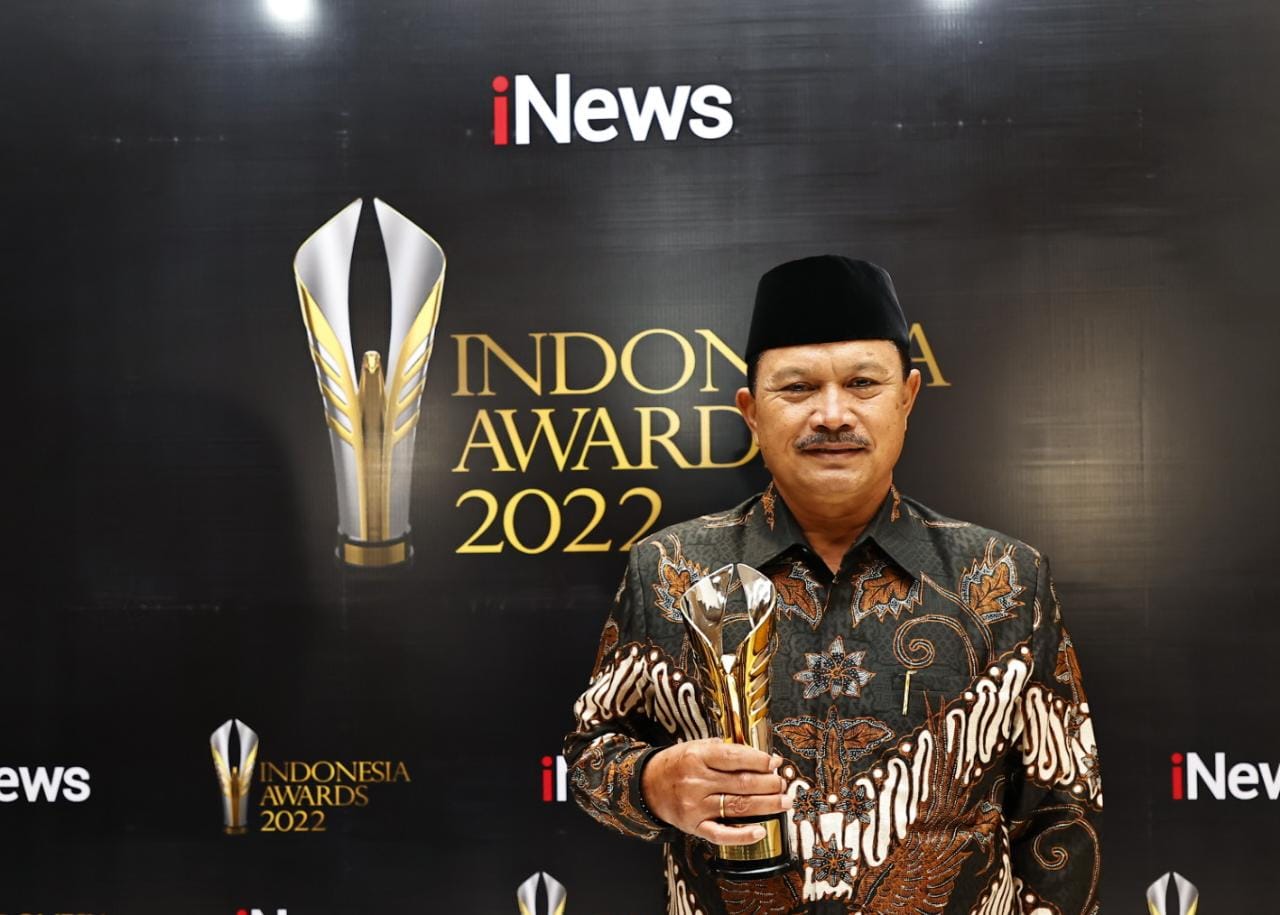 Tak Henti Berinovasi Untuk Kemajuan Kota, Wali Kota Maidi Raih Anugerah Indonesia Awards 2022